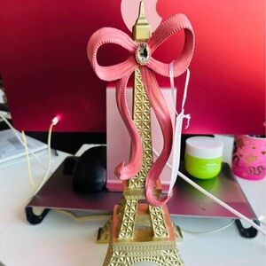 Cupcakes and Cashmere Pink Bow Gold Eiffel Tower - New
